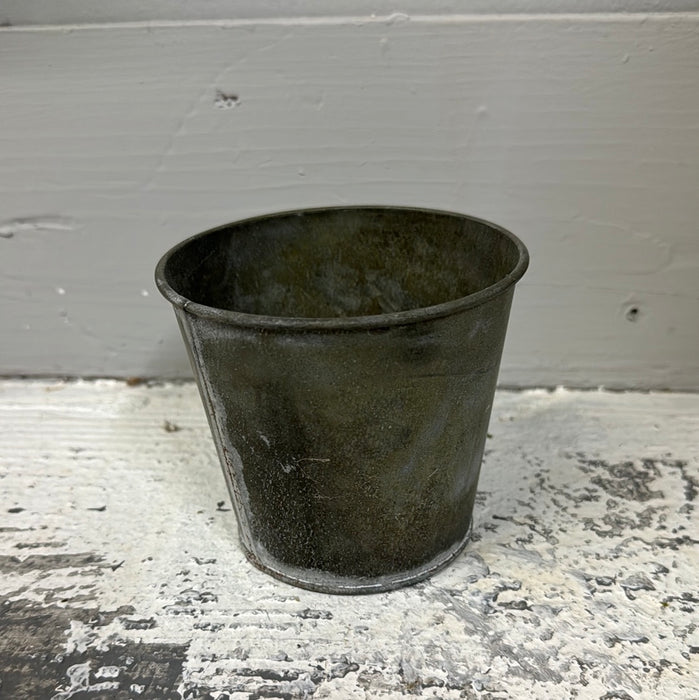 SMALL ROUND GALVANIZED BUCKET