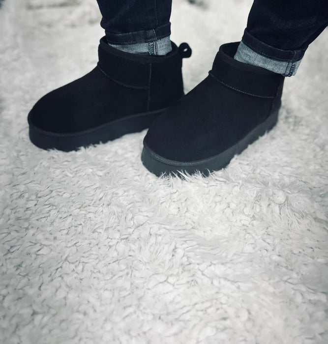 SNOW STOMPING BOOTIES