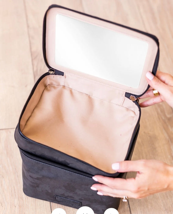 THE VANITY CASE