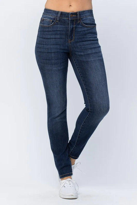 JUDY BLUE HIGH RISE RELAXED FIT JEAN