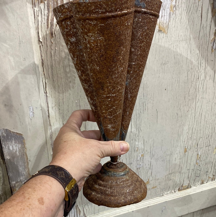 Rusty Vase