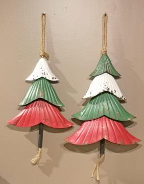 Hanging Metal Christmas Tree