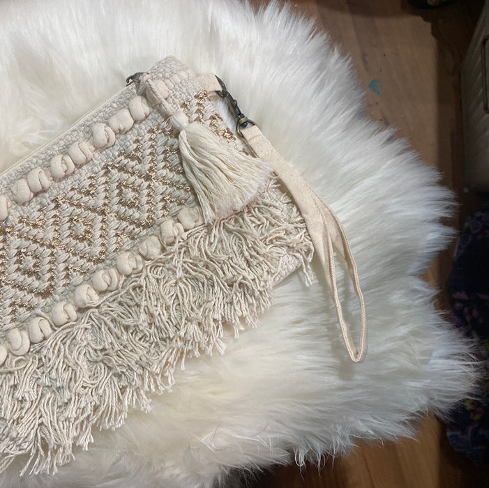 MACRAME ZIP TOP BAG