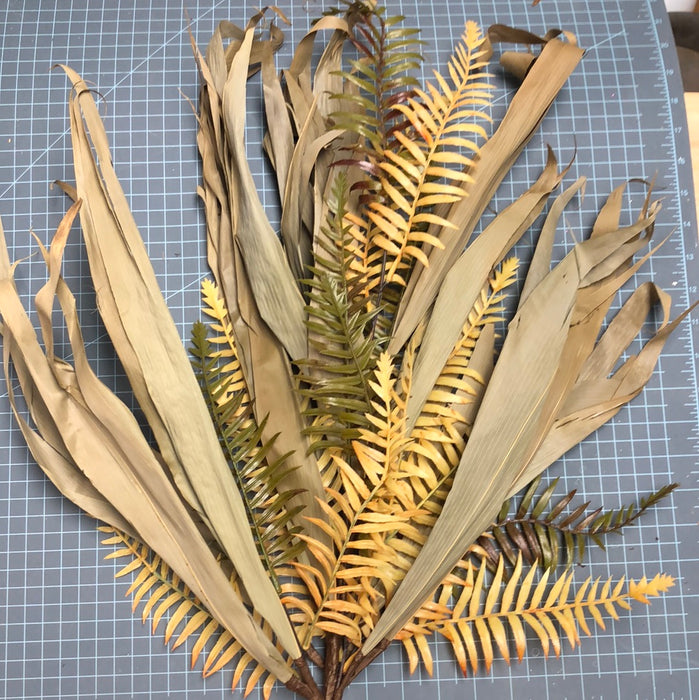 Mixed Bush with  Corn Husk