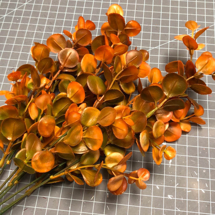 FALL EUCALYPTUS PLASTIC GREENERY