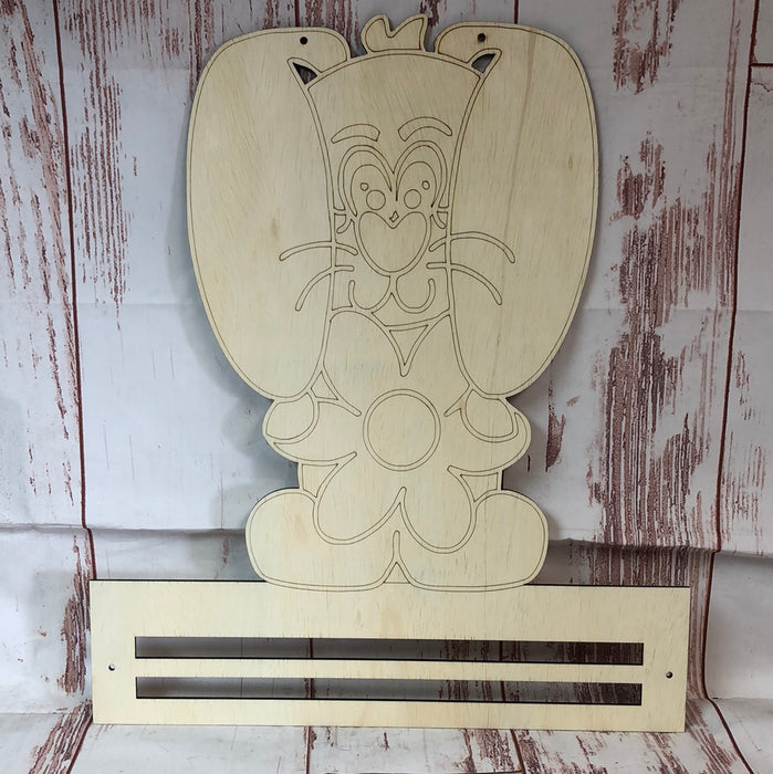 Bunny with Daisy Rail (unpainted)