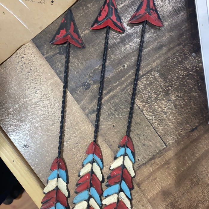 Metal Arrow