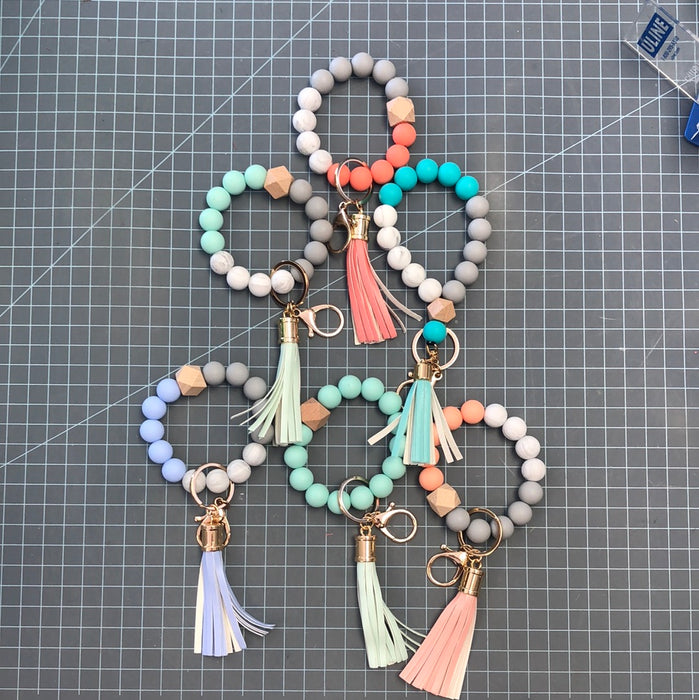 BEADED KEYCHAIN w/TASSEL