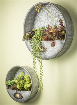 Round Pan Wall Pocket